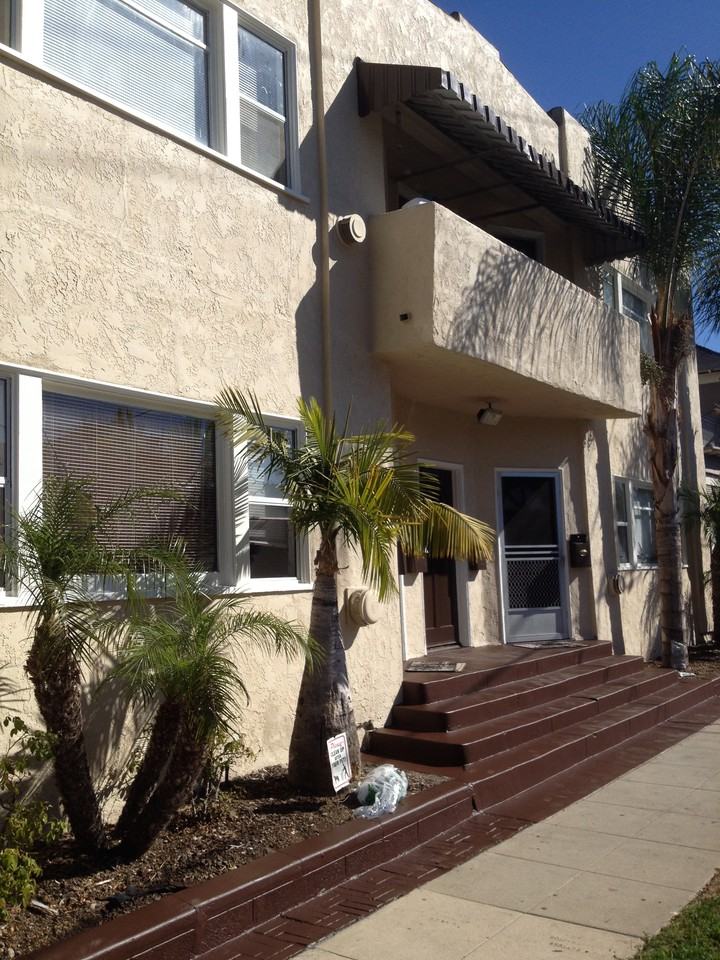 1529 E Florida St - Photo 3 of 28