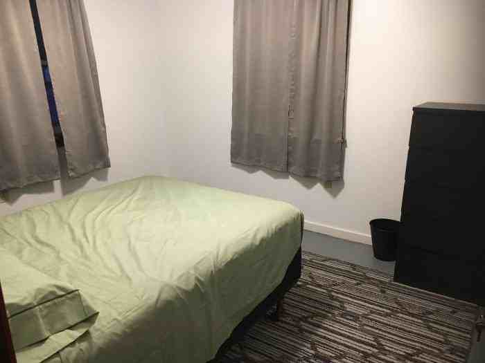 300 10th St - Photo 3 of 5