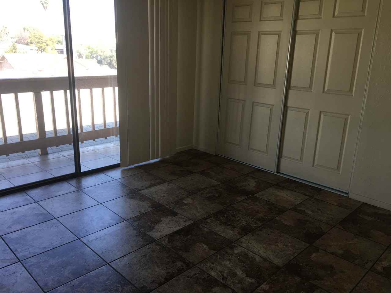 1511 Freeman Ave - Photo 2 of 10
