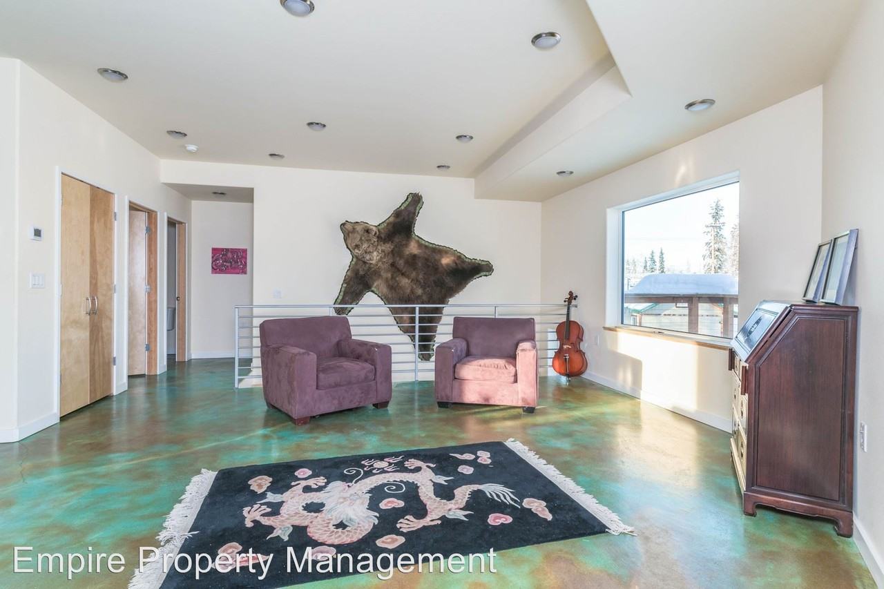 845 9th Ave - Photo 3 of 39