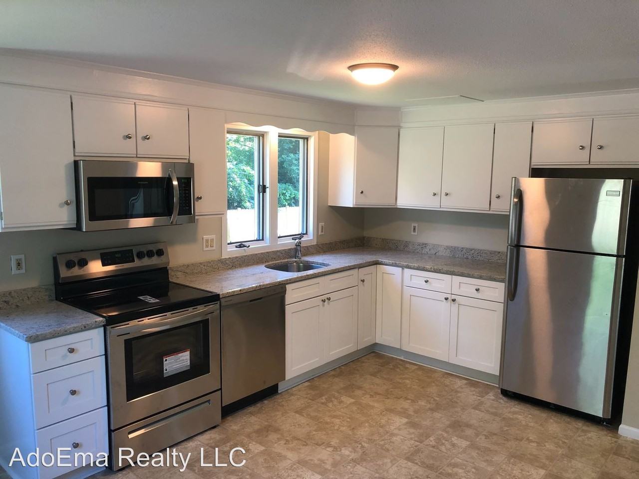 2 Christina Dr - Photo 2 of 7