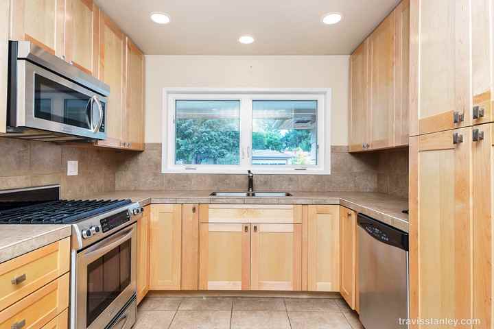 11305 Se 34th Ave - Photo 3 of 17