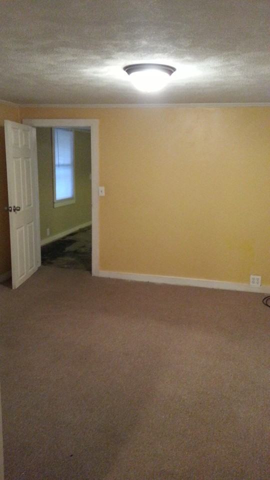 93 Washington St #1 - Photo 3 of 8