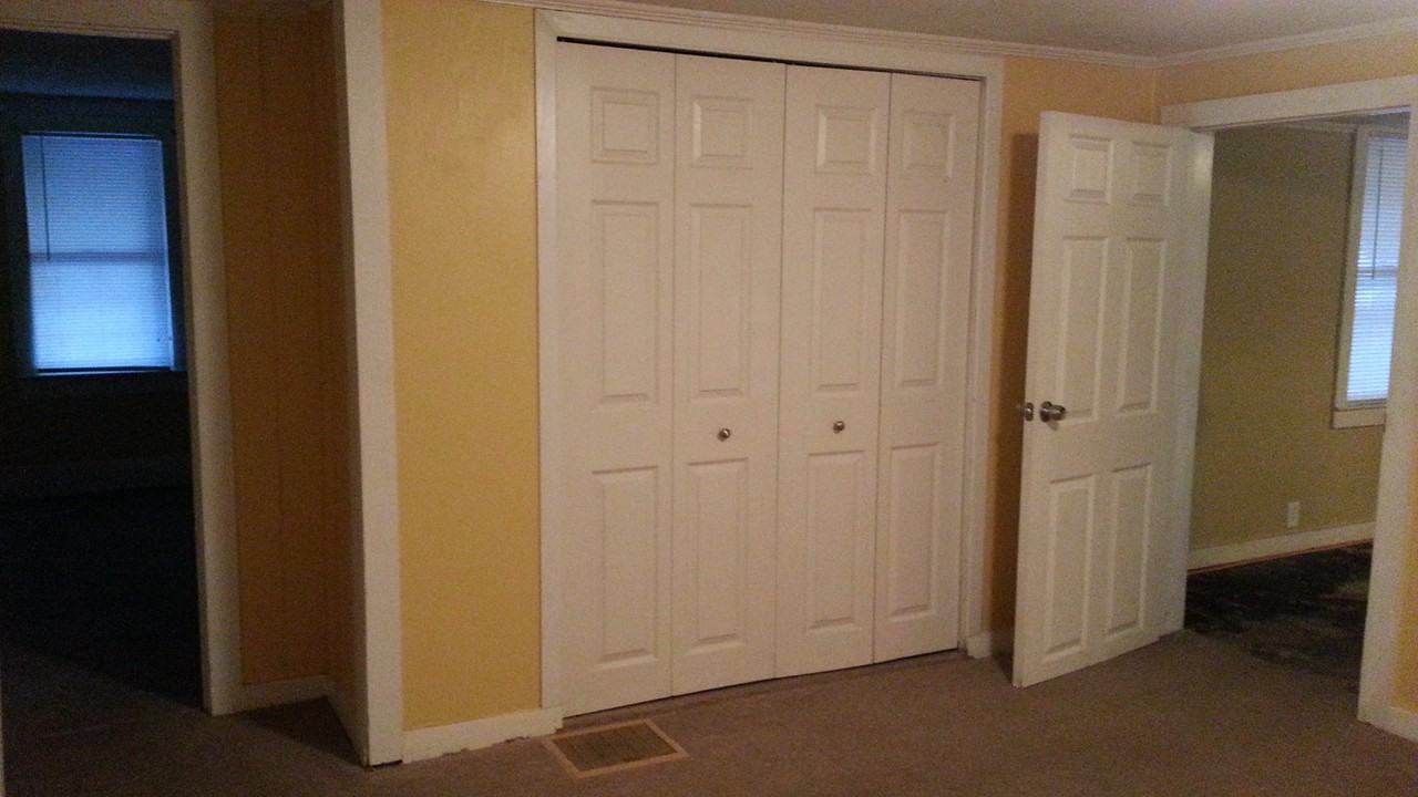93 Washington St #1 - Photo 4 of 8