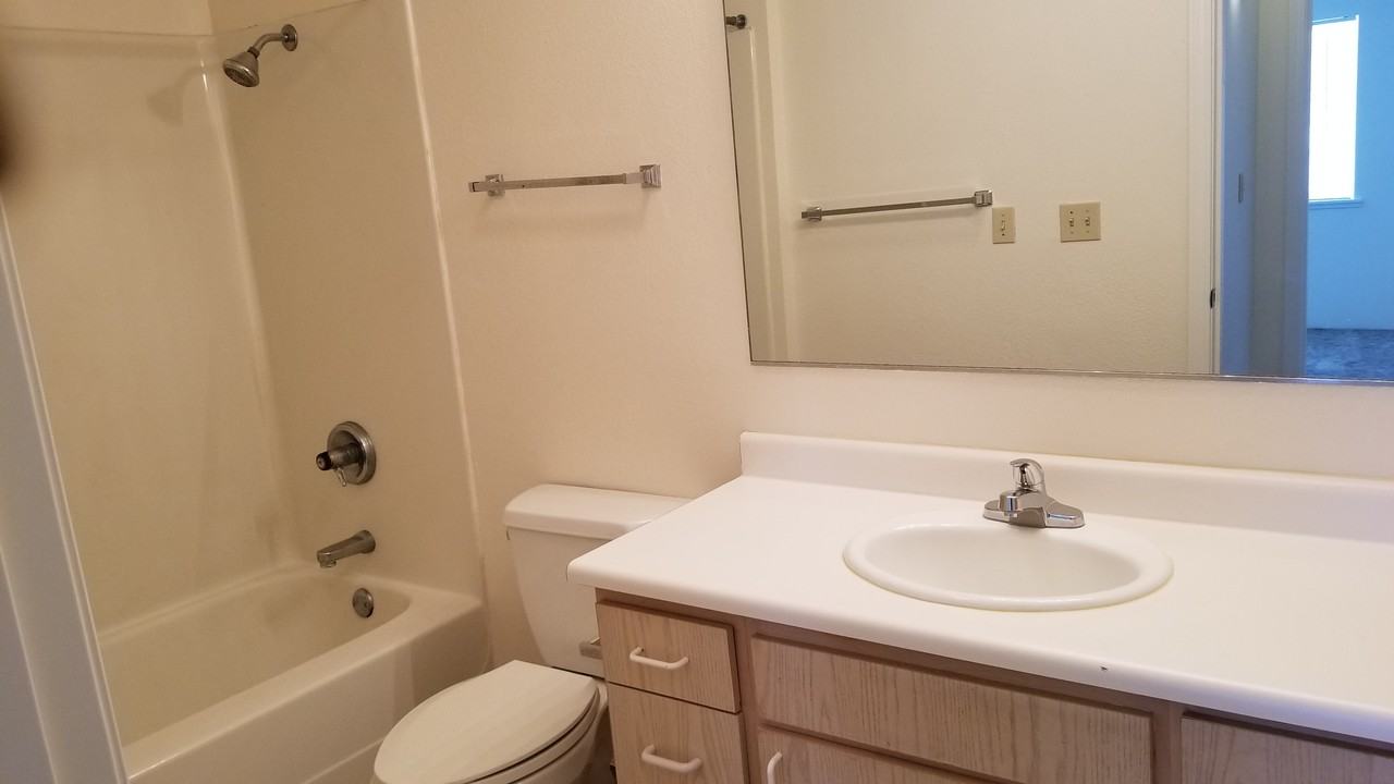 1628 Kellenbeck Ave - Photo 7 of 11