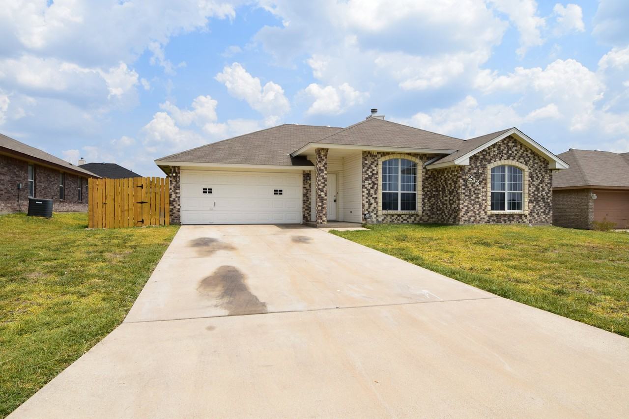 212 Cedar Ridge Dr - Photo 4 of 21