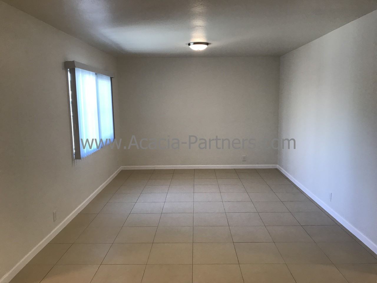 3329 E Blacklidge Dr - Photo 3 of 11