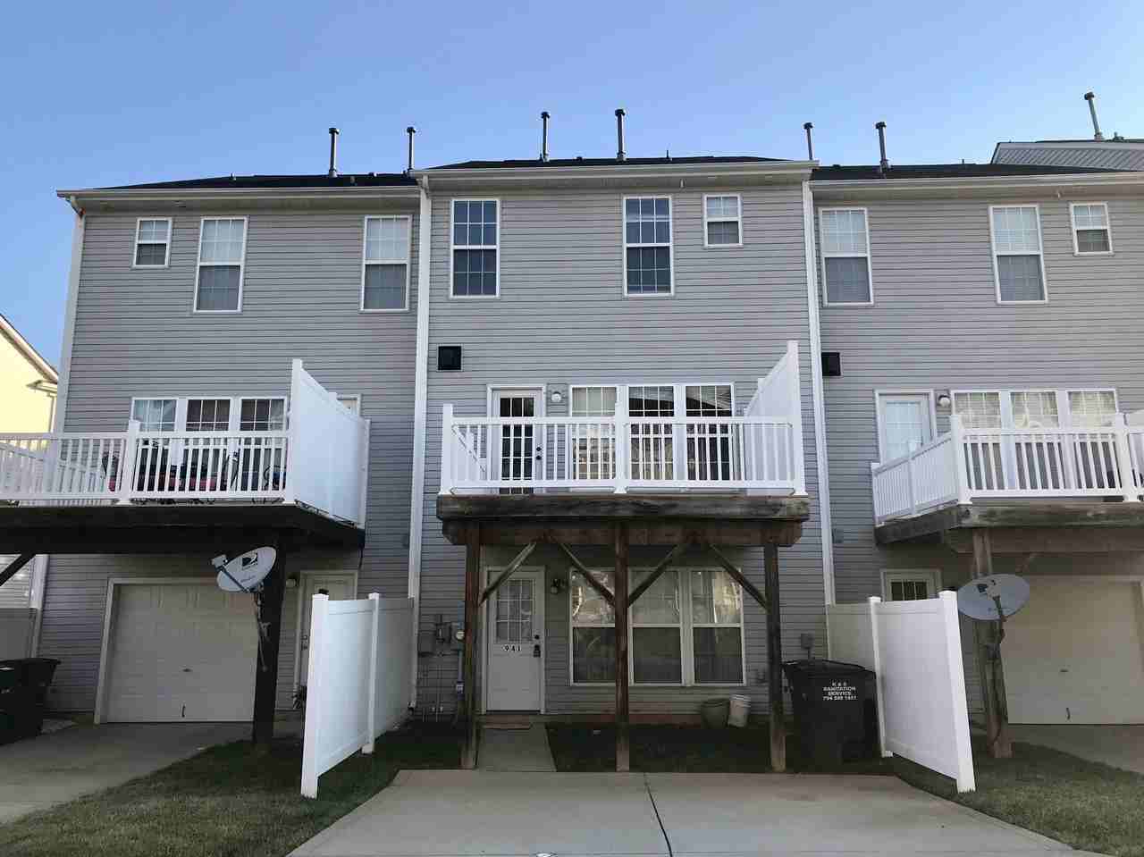 941 Tiger Ln - Photo 3 of 5