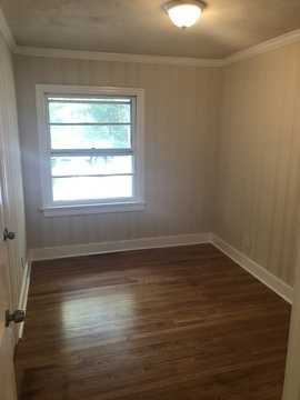 8818 Old Holly Rd - Photo 3 of 11