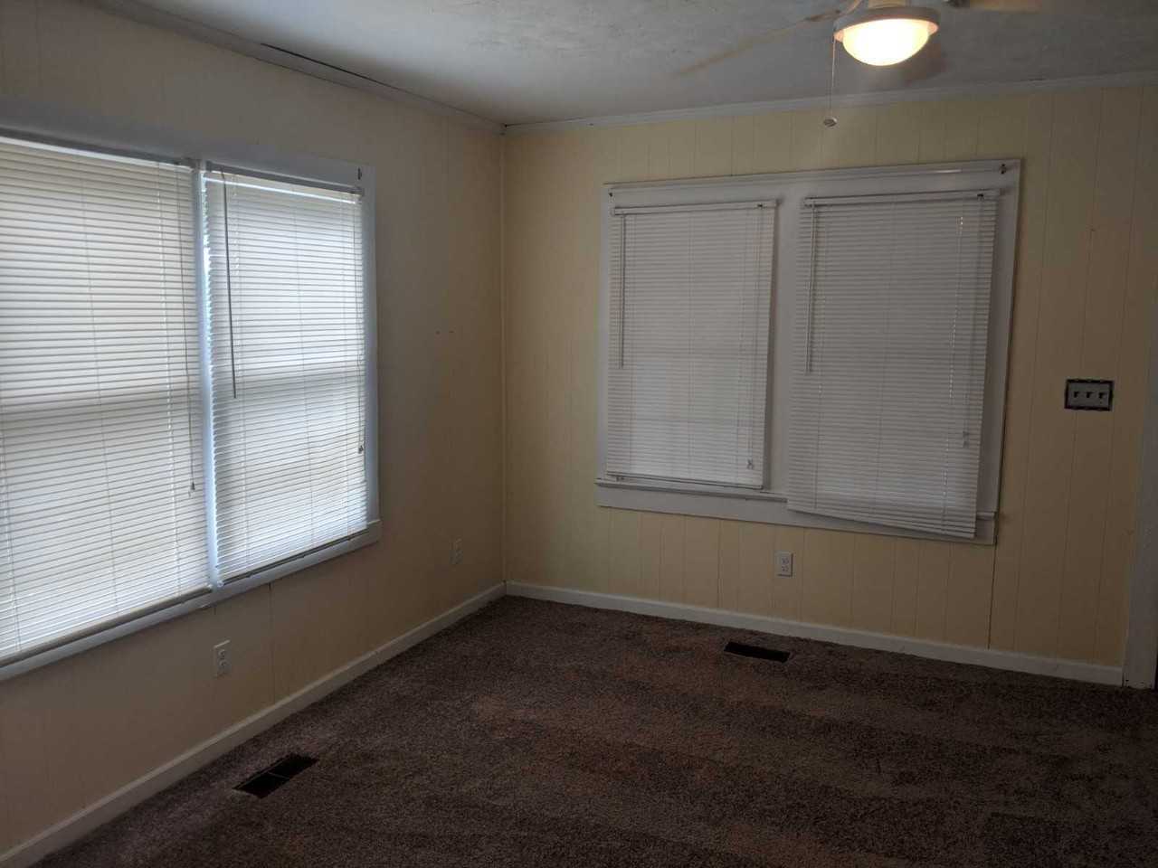 688 Hancock Rd - Photo 3 of 8