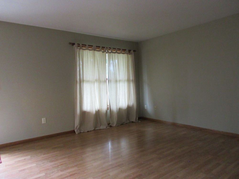 744 S Park Dr - Photo 2 of 18