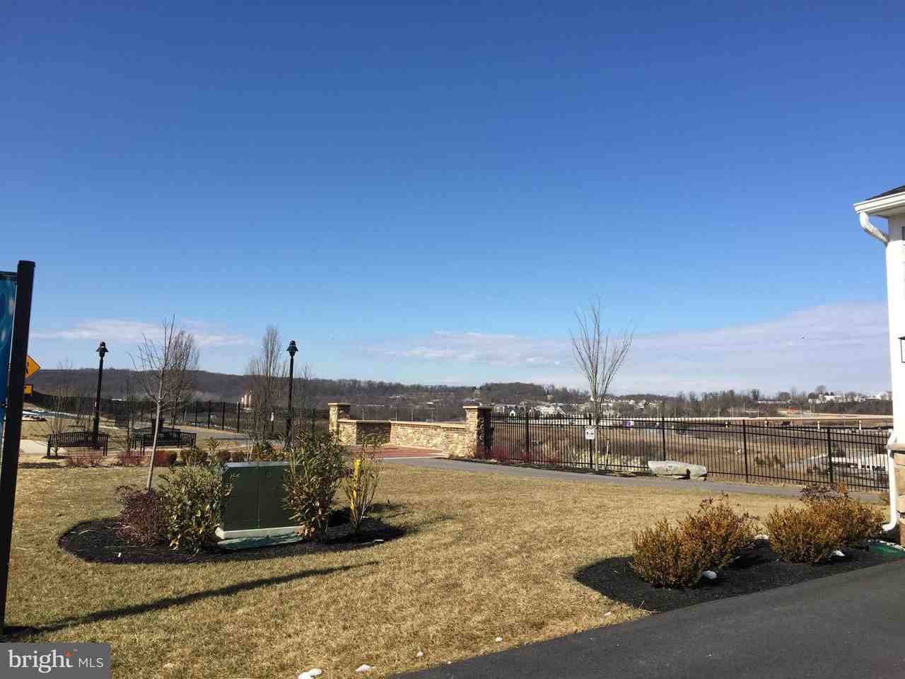 503 Cliff Lane - Photo 2 of 32