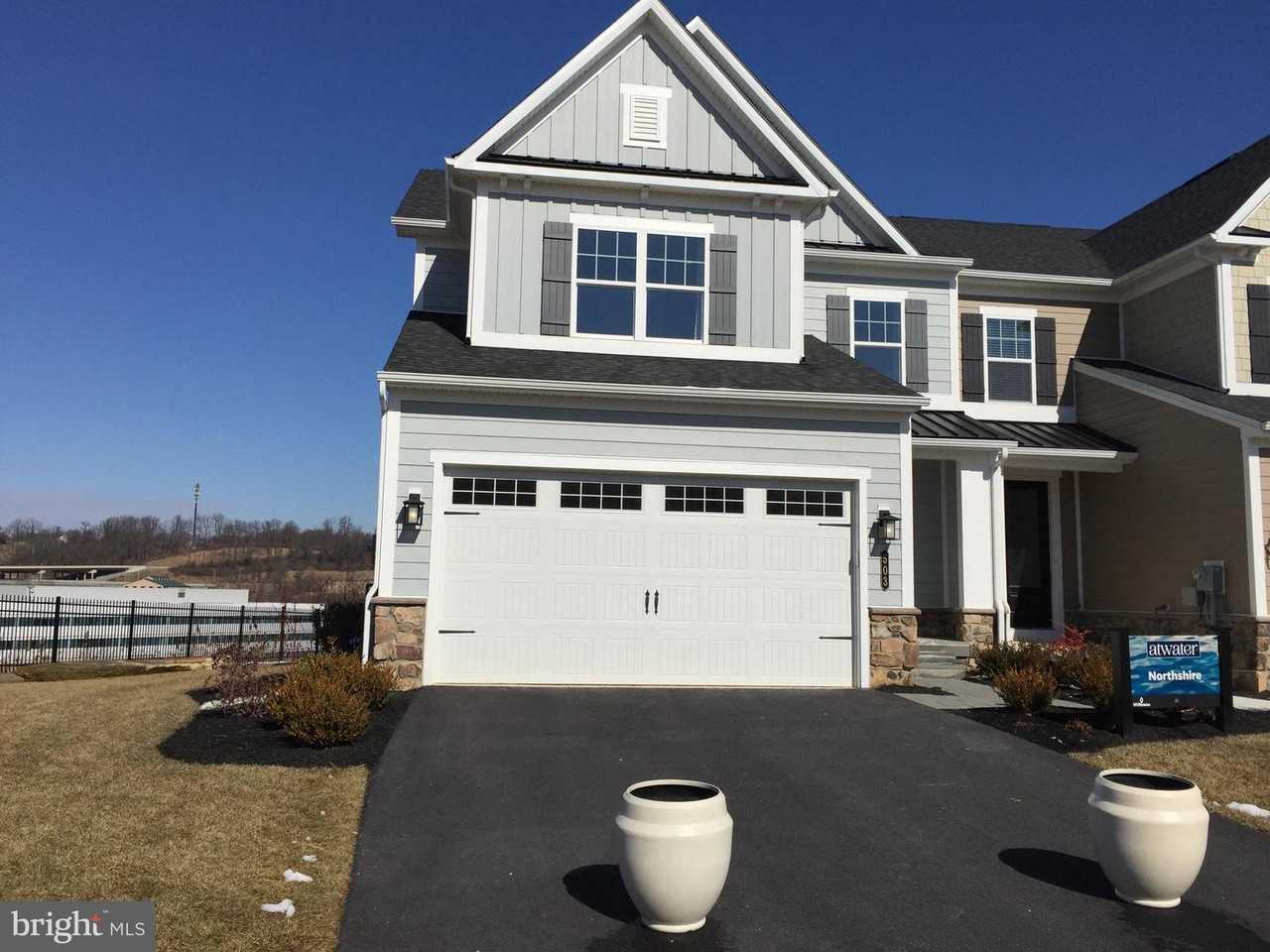 503 Cliff Lane - Photo 3 of 32