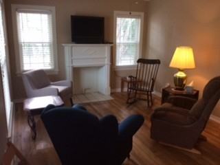 202 North St - Photo 3 of 14