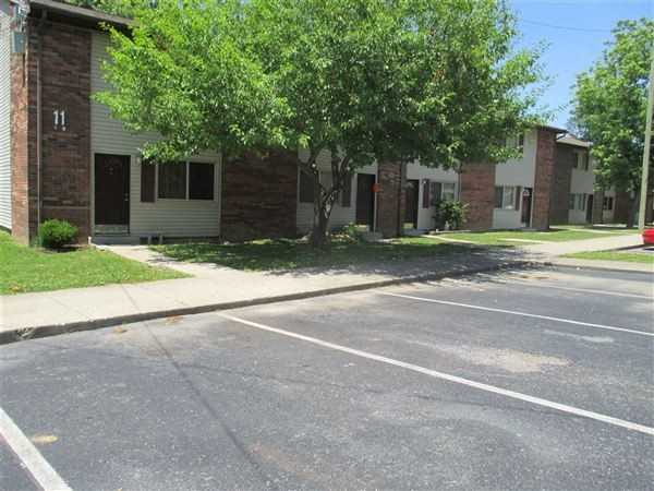 CORBIN MANOR APARTMENTS - Photo 2 of 3