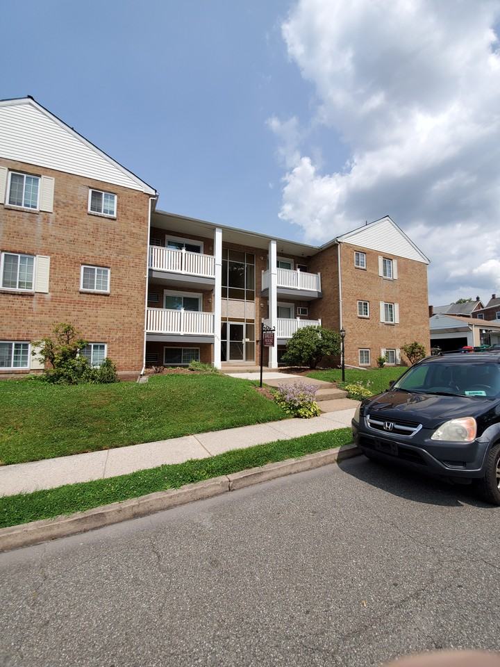 255 Gay Street ##B4 - Photo 3 of 19