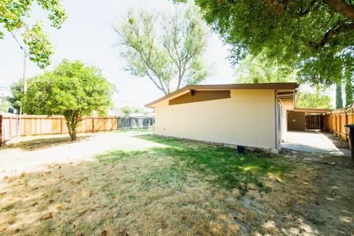 600 Hampton Dr - Photo 2 of 8