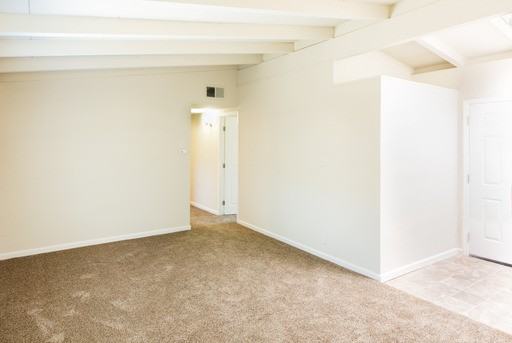 600 Hampton Dr - Photo 3 of 8