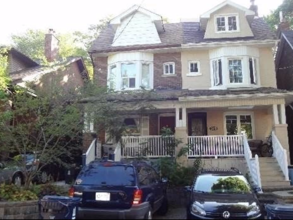 267 Waverley Road, Toronto, ON M4L 3T5 3 Bedroom Apartment for Rent