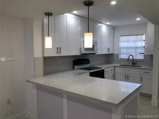 6231 SW 138th Ct - Photo 2 of 47