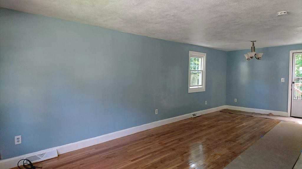 18 Raldne Rd - Photo 3 of 9