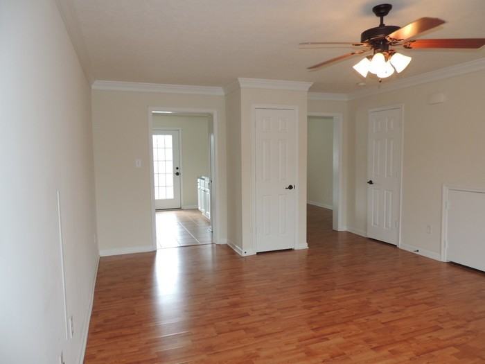 34 Old Tavern Cir - Photo 3 of 15