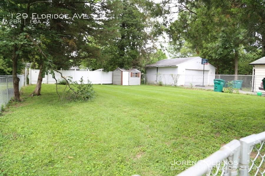 129 Eldridge Ave - Photo 3 of 23