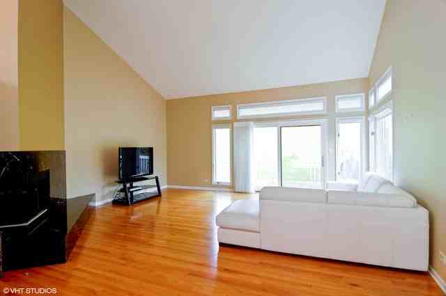 3 Bel Aire Ct #3 - Photo 3 of 8