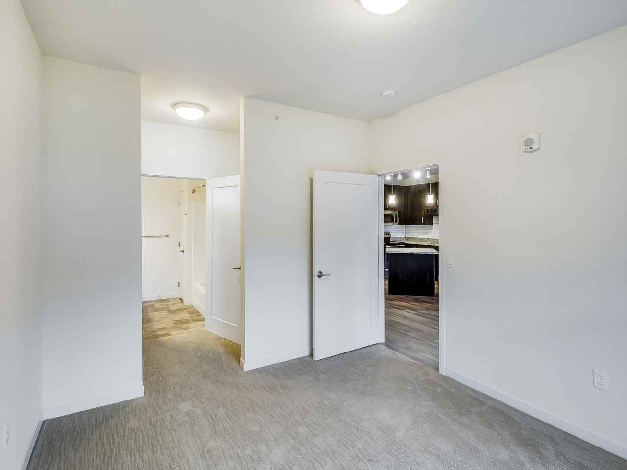 1700 8th St SE - Photo 3 of 11