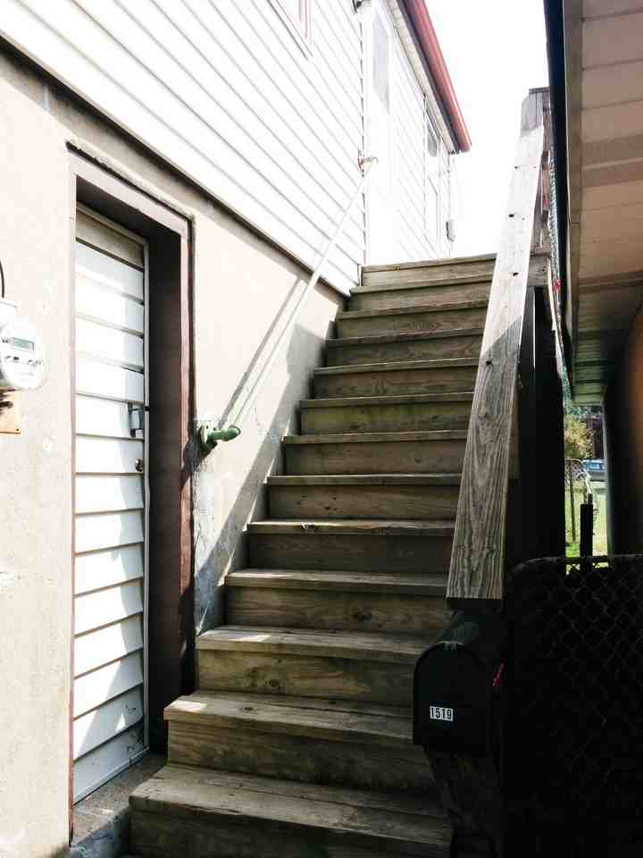 1519 Cooper Dr - Photo 2 of 12