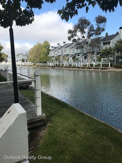 714 Port Walk Pl - Photo 2 of 12