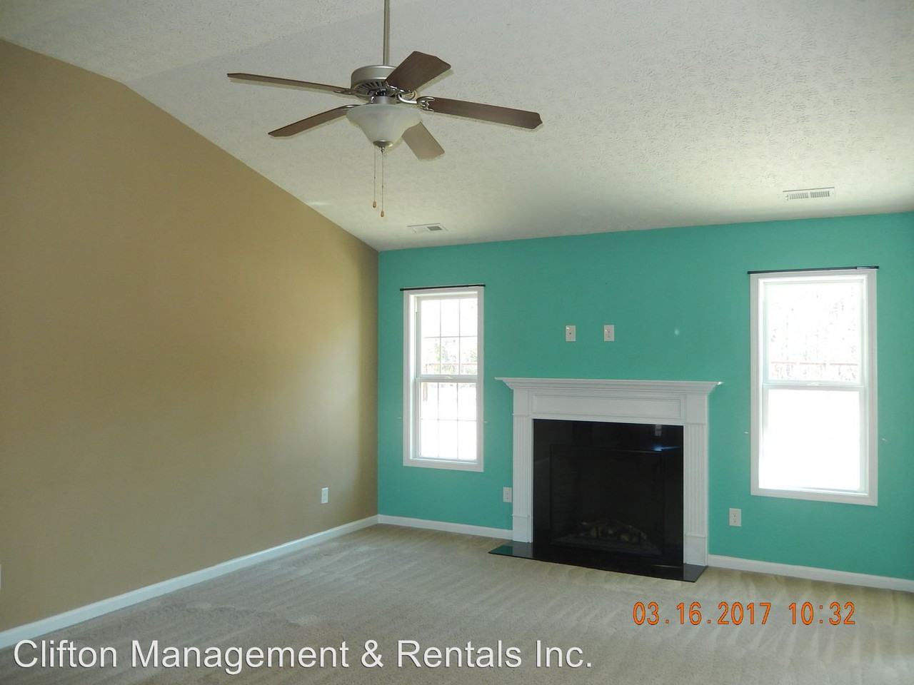 109 Apple Dr - Photo 2 of 9