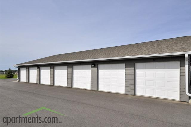 Harper Point Apartments - Photo 2 of 9