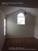 5623 NW Downing St - Photo 3 of 6