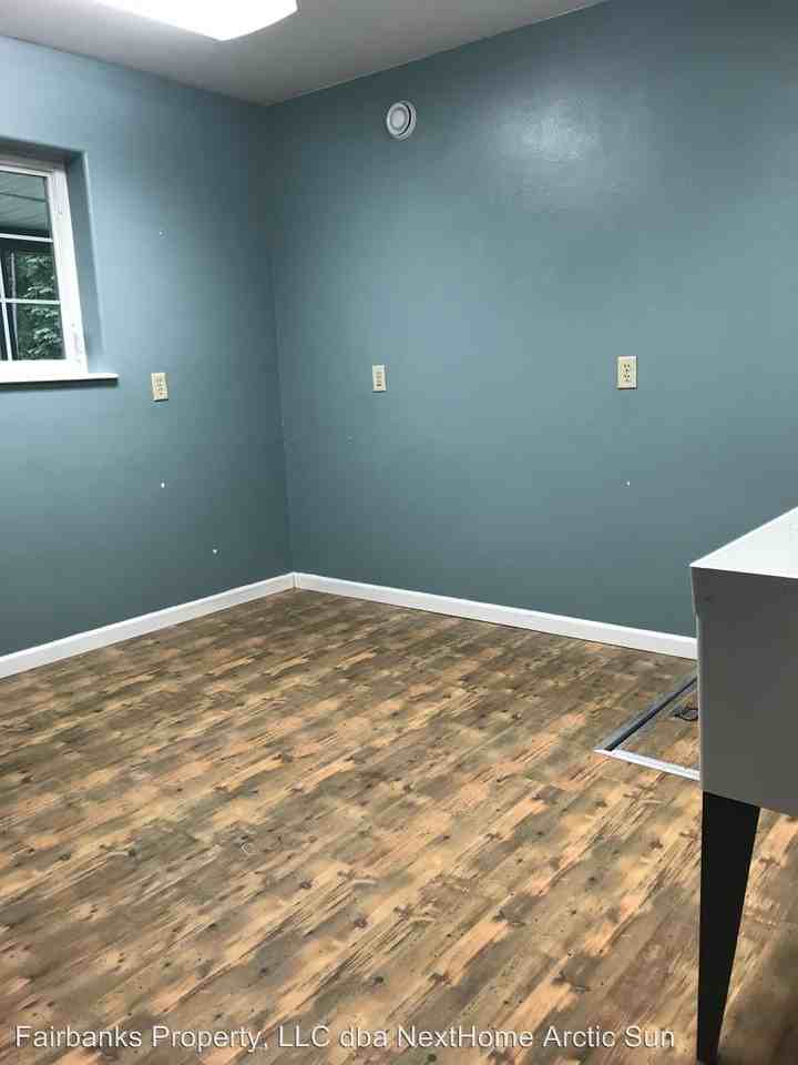 5745 Skila Street - Photo 3 of 10