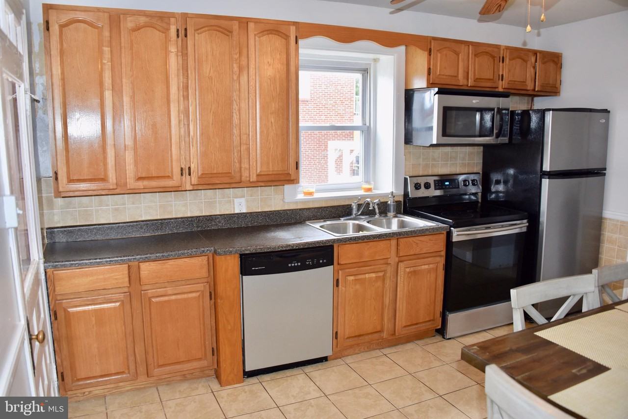 450 W Penn Ave - Photo 3 of 17