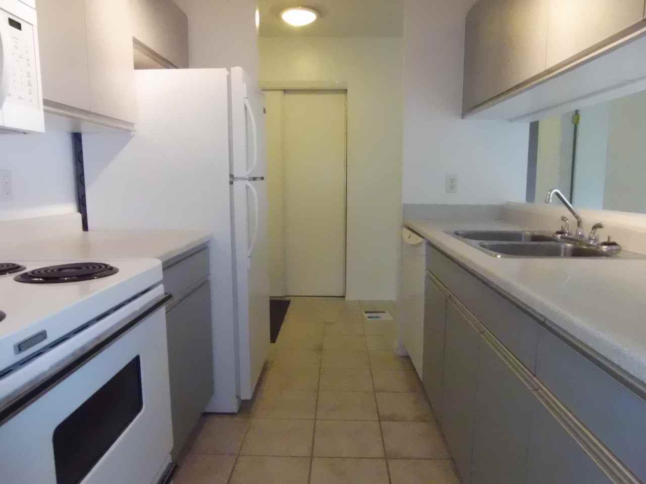 7700 174 St Nw #412 - Photo 3 of 11