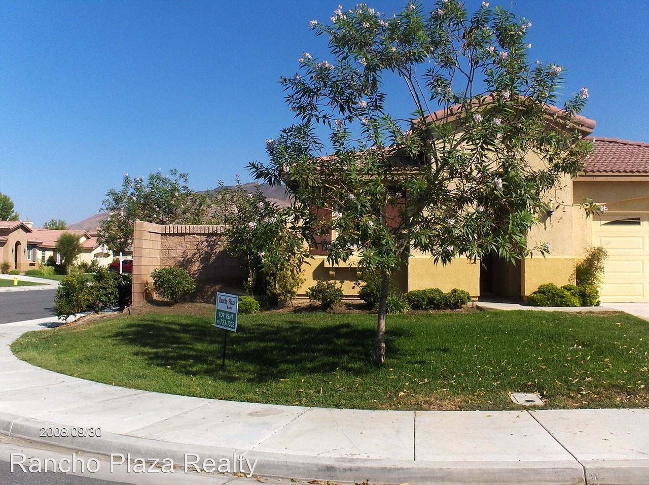1055 Reward St - Photo 2 of 11