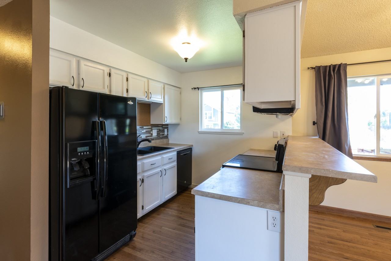 2515 Baxter Pl - Photo 2 of 17