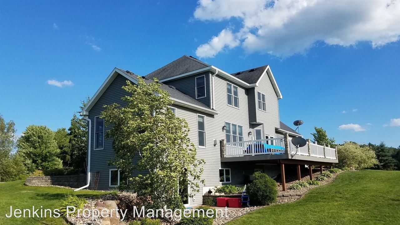 1195 Short Drive - Photo 3 of 50