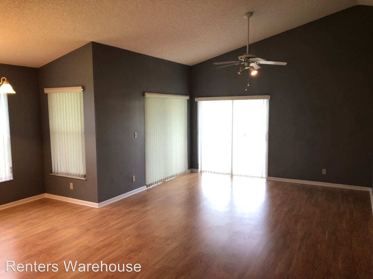 9305 Arborwood Cir - Photo 3 of 27