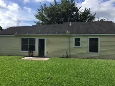 9560 Mapes St - Photo 2 of 12