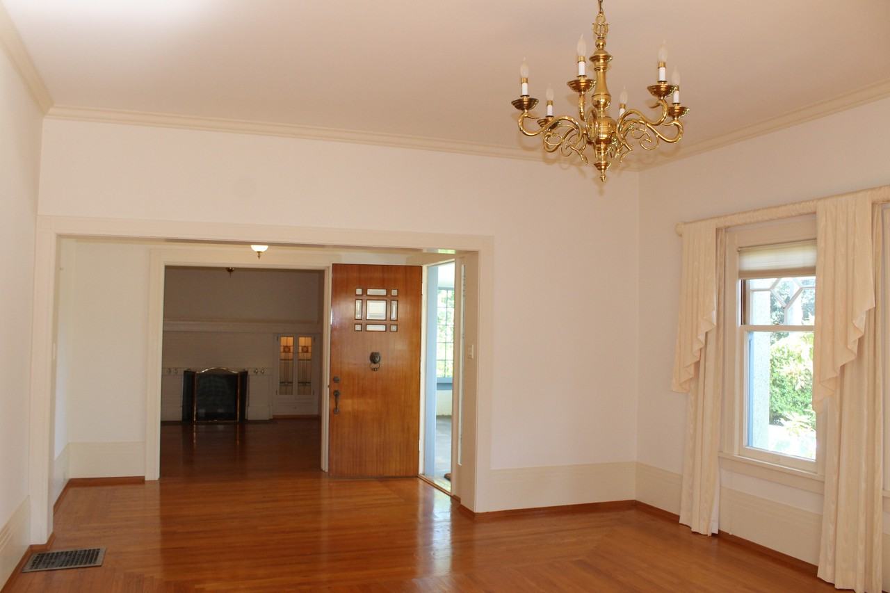 25 Hernandez Ave - Photo 3 of 8