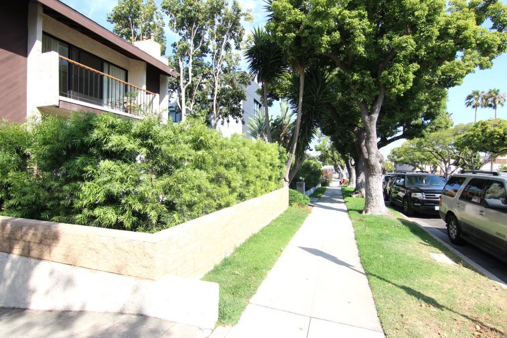 18th St. & Santa Monica Blvd. - Photo 4 of 25