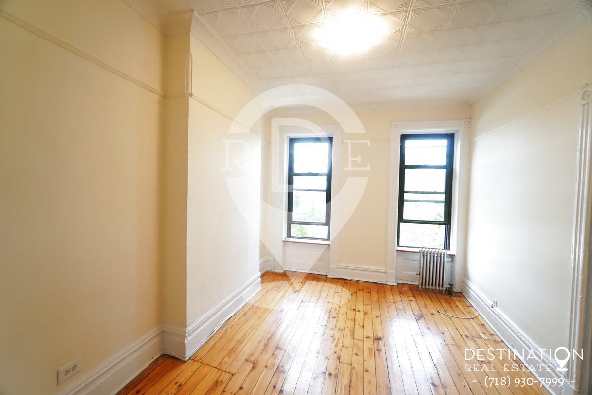 7th Avenue & 9th Street