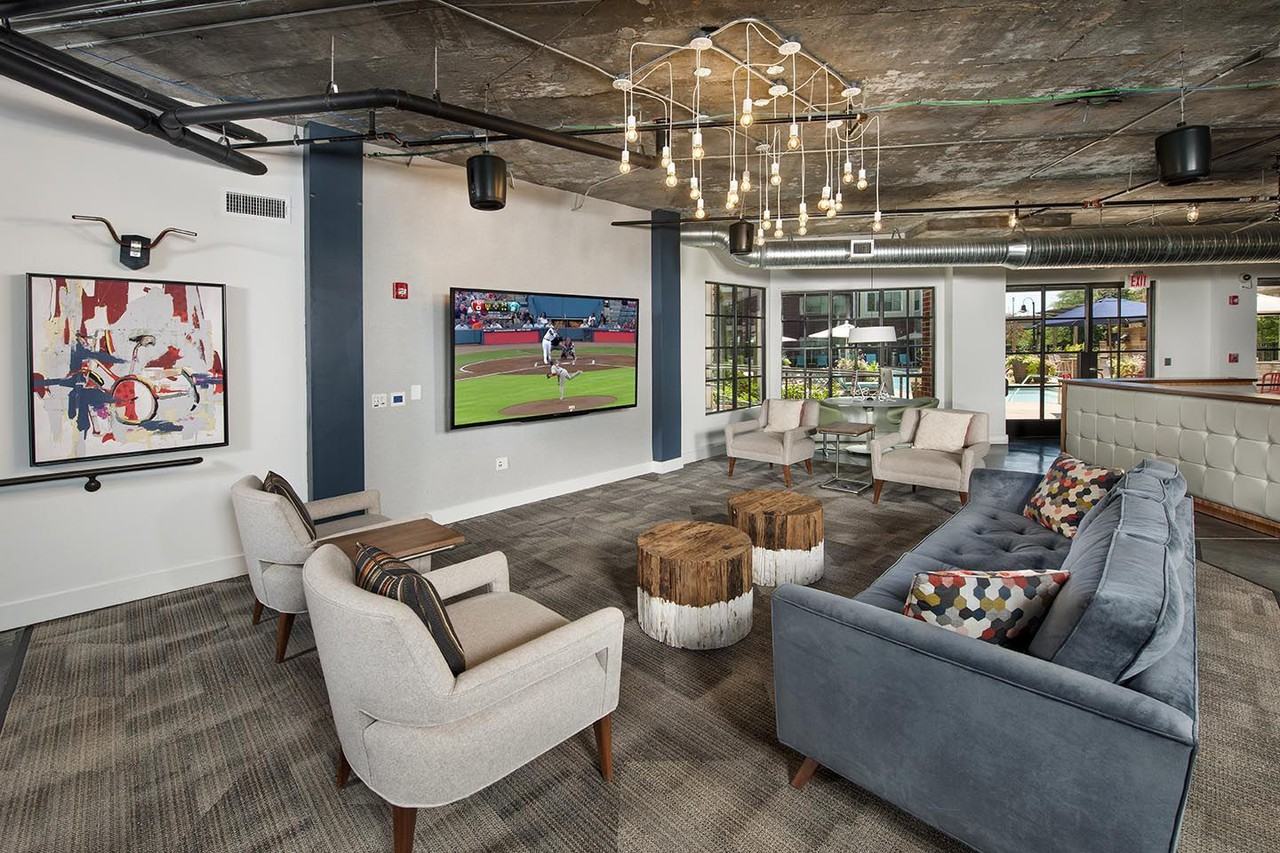 Ayla - Photo 6 of 49