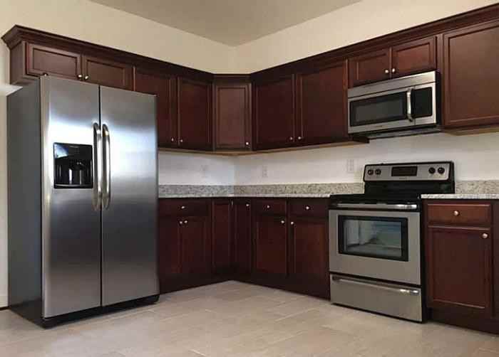 2310 Courtney Ave - Photo 3 of 5