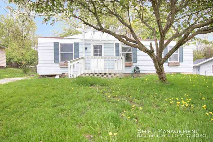 1865 Ball Ave Ne - Photo 2 of 17