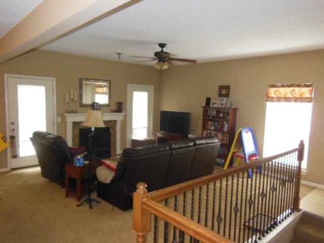 9219 Loiret Boulevard - Photo 3 of 23