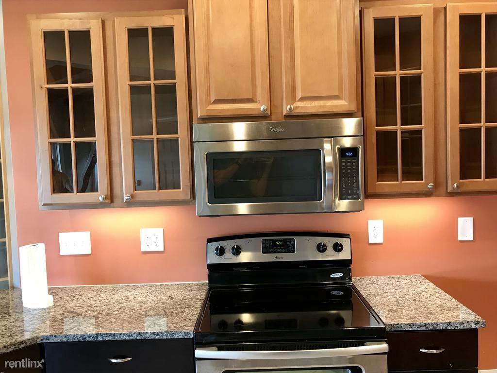 1328 Goettman St #2 - Photo 3 of 21